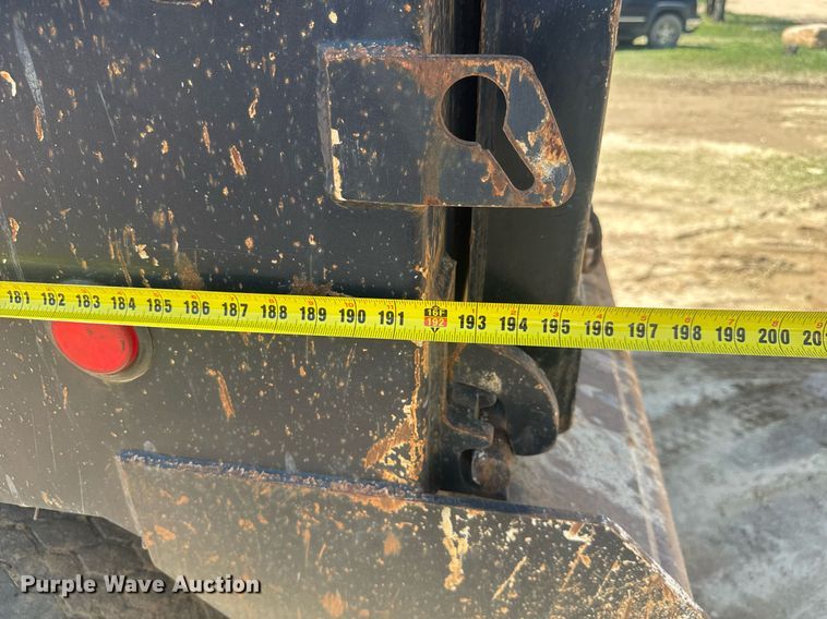 image for item EC3510 2014 Caterpillar CT660 dump truck