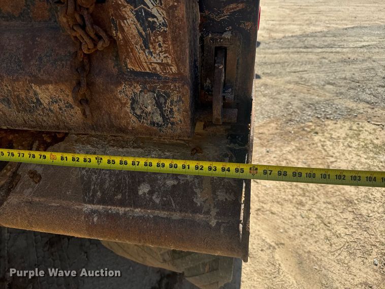 image for item EC3510 2014 Caterpillar CT660 dump truck