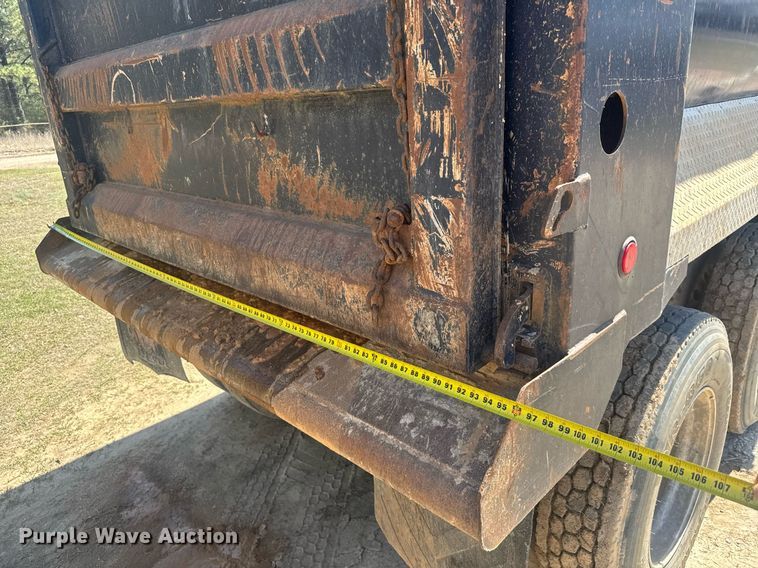 image for item EC3510 2014 Caterpillar CT660 dump truck