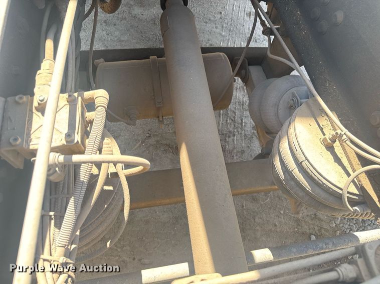 image for item EC3510 2014 Caterpillar CT660 dump truck