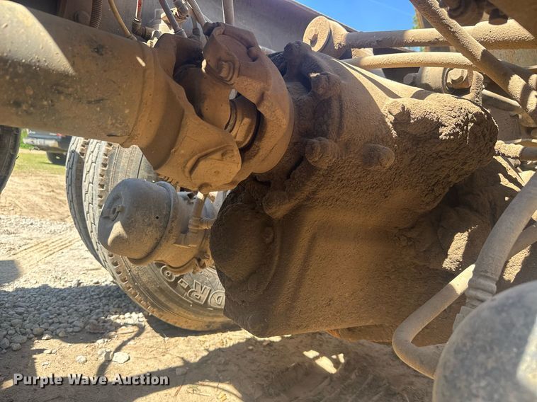 image for item EC3510 2014 Caterpillar CT660 dump truck