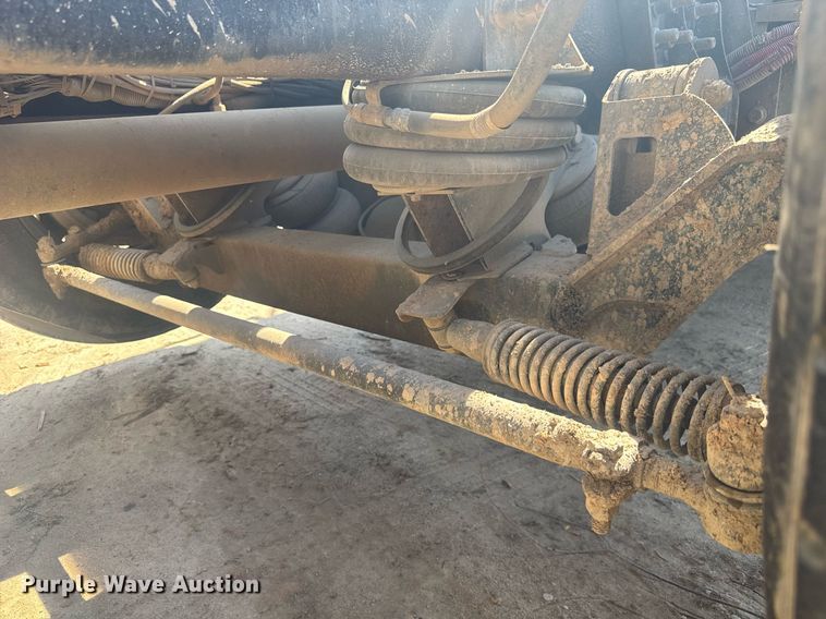 image for item EC3510 2014 Caterpillar CT660 dump truck