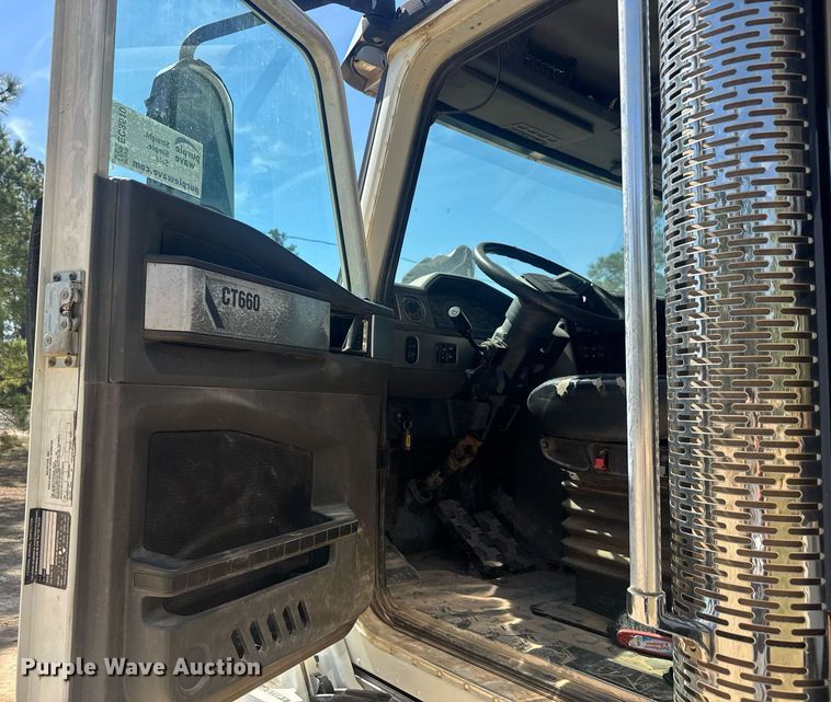 image for item EC3510 2014 Caterpillar CT660 dump truck