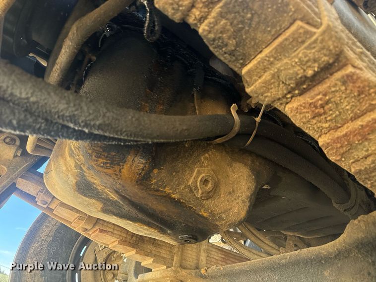 image for item EC3510 2014 Caterpillar CT660 dump truck