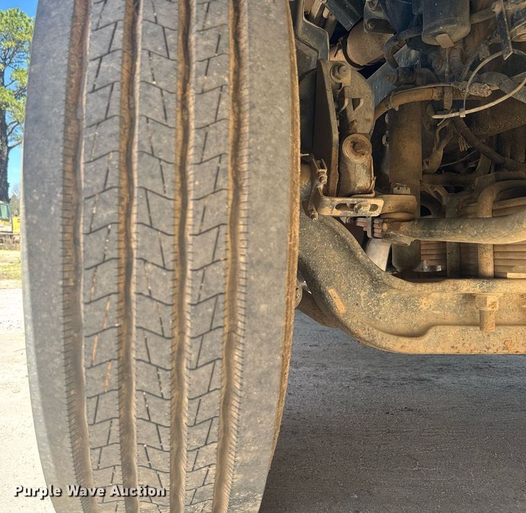 image for item EC3510 2014 Caterpillar CT660 dump truck