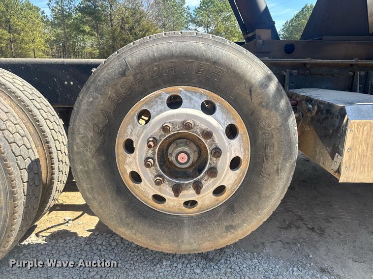 image for item EC3510 2014 Caterpillar CT660 dump truck