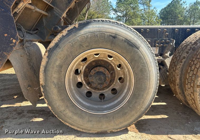 image for item EC3510 2014 Caterpillar CT660 dump truck