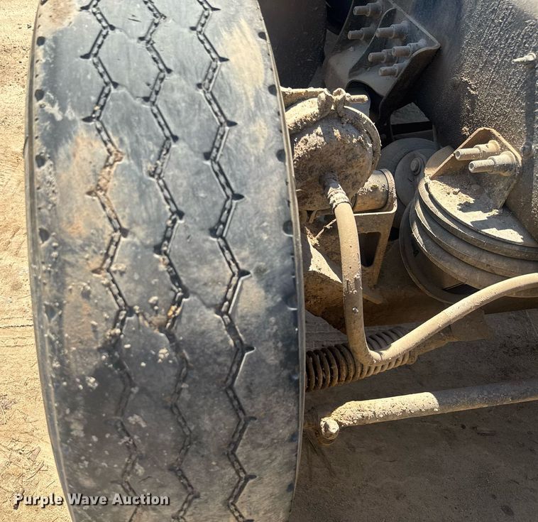 image for item EC3510 2014 Caterpillar CT660 dump truck