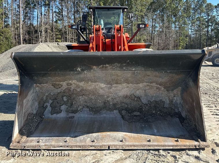 image for item EC3511 2020 Hitachi ZW370-6 wheel loader