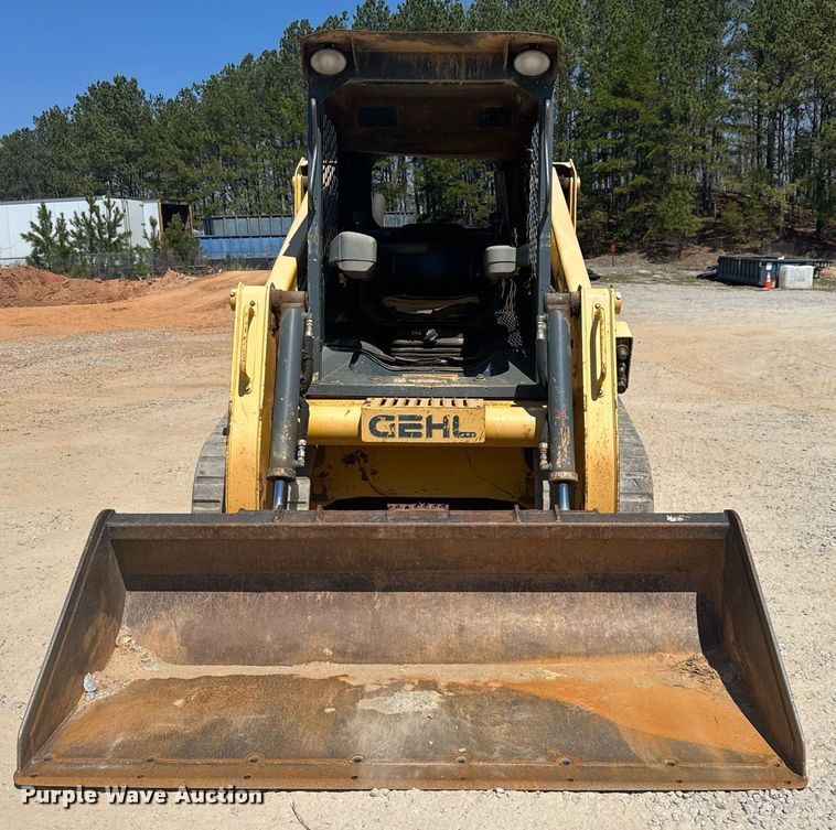 image for item EC3520 Gehl RT250 tracked skid steer loader