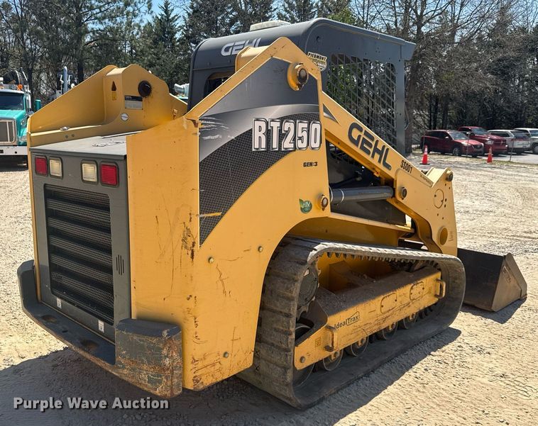 image for item EC3520 Gehl RT250 tracked skid steer loader