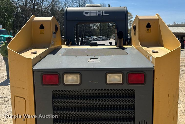 image for item EC3520 Gehl RT250 tracked skid steer loader