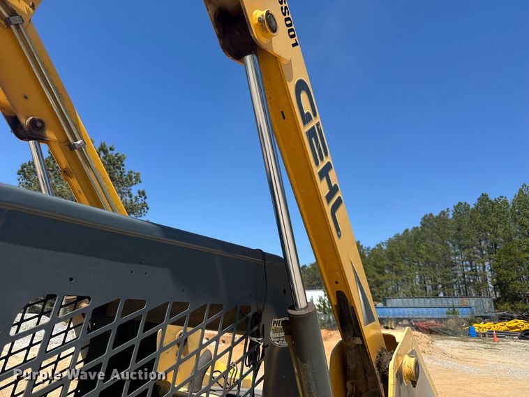 image for item EC3520 Gehl RT250 tracked skid steer loader