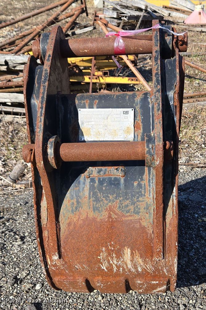 image for item EC4039 Caterpillar excavator bucket