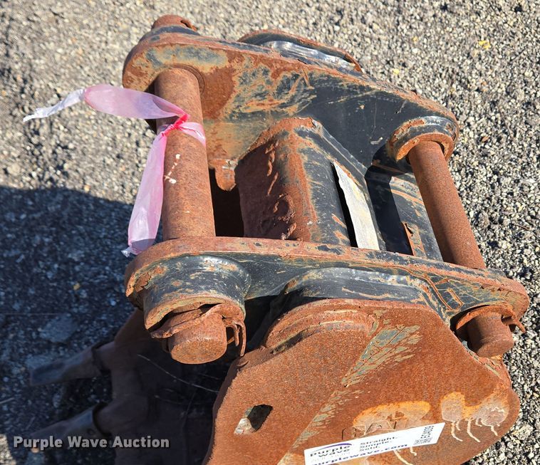 image for item EC4039 Caterpillar excavator bucket