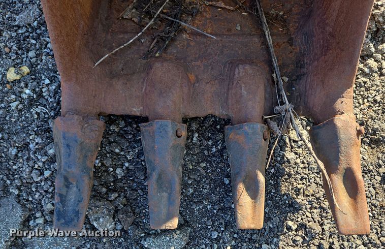 image for item EC4039 Caterpillar excavator bucket