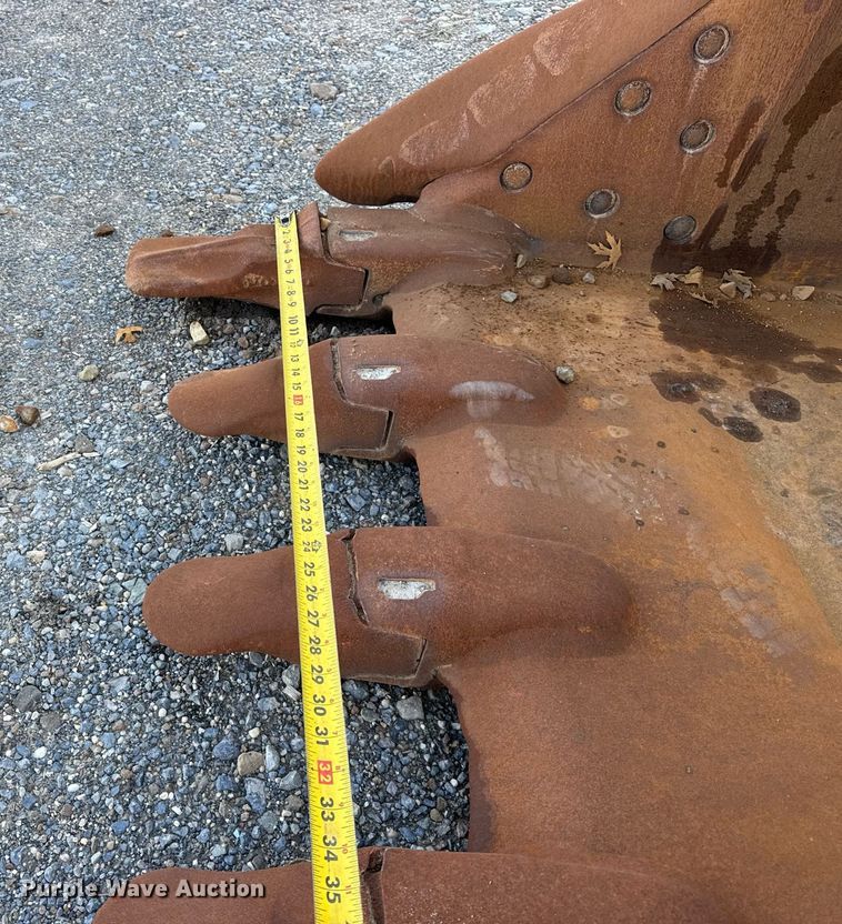 image for item EC4040 Werk-Brau EX30HD48 excavator bucket