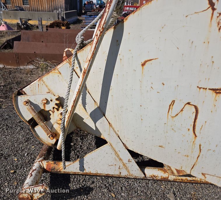 image for item EC4041 GAR-BO concrete bucket