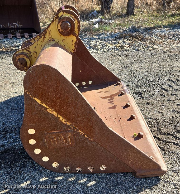 image for item EC4044 Caterpillar excavator bucket