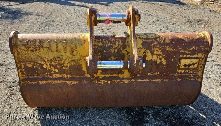 image for item EC4044 Caterpillar excavator bucket