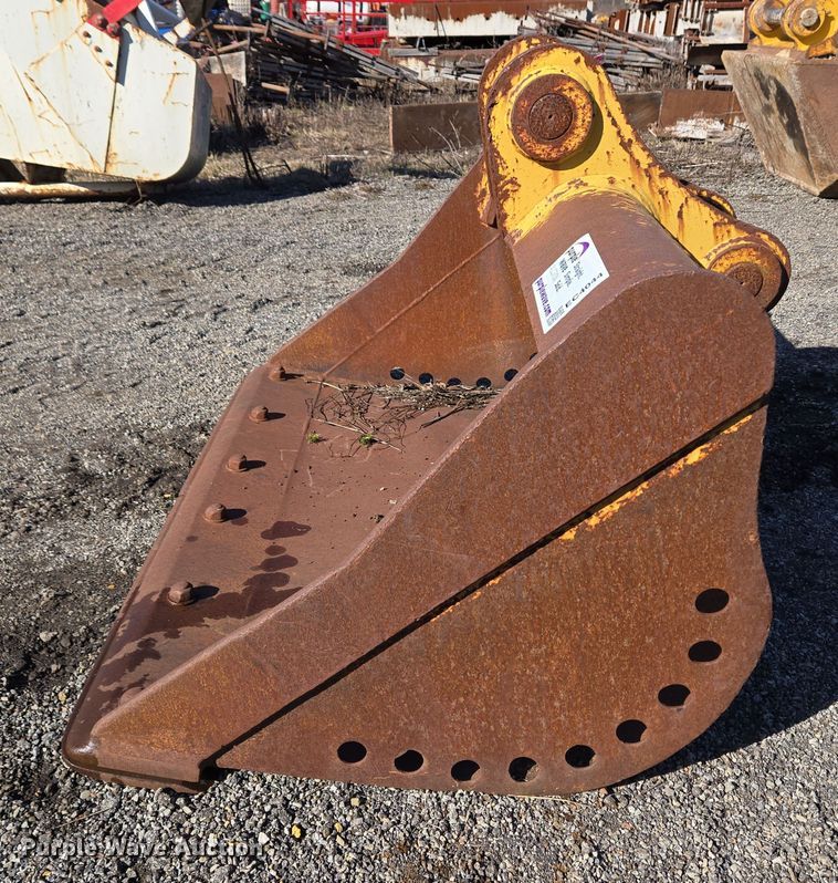 image for item EC4044 Caterpillar excavator bucket
