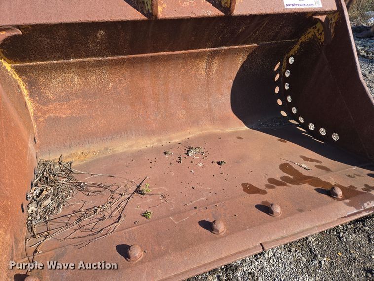 image for item EC4044 Caterpillar excavator bucket