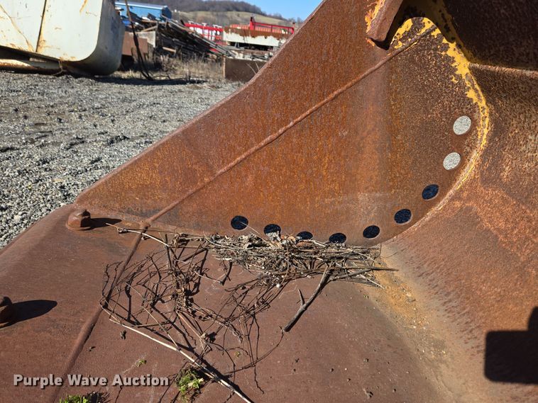 image for item EC4044 Caterpillar excavator bucket