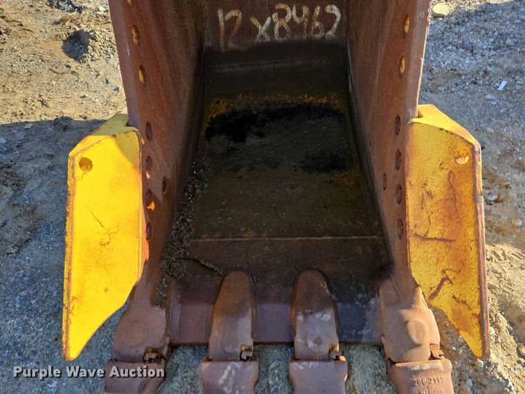 image for item EC4046 Caterpillar excavator bucket