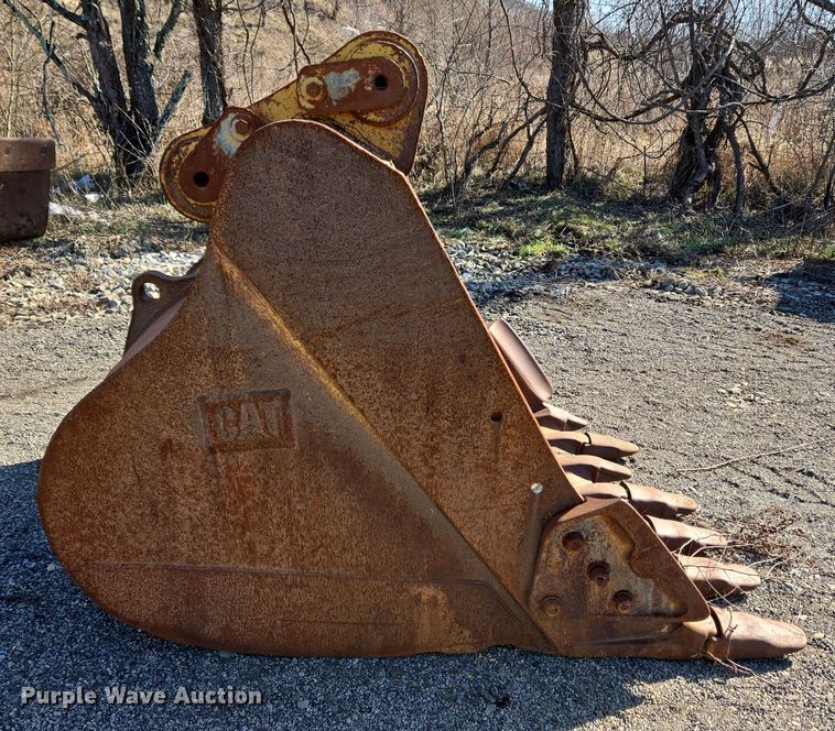 image for item EC4047 Caterpillar excavator bucket