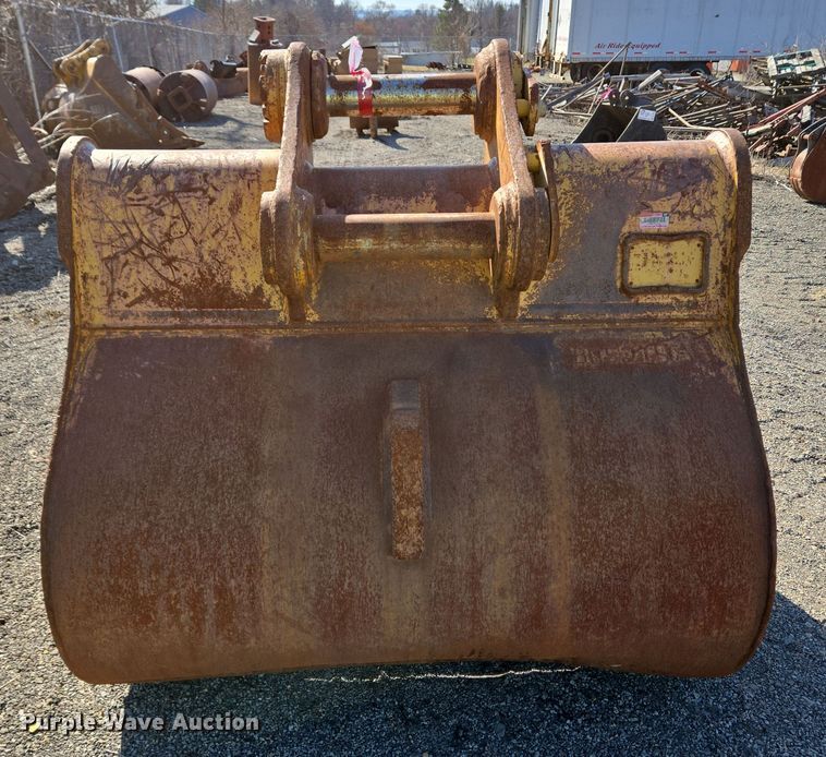 image for item EC4047 Caterpillar excavator bucket