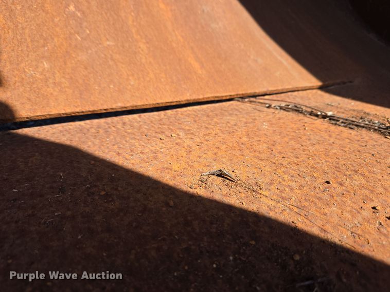 image for item EC4047 Caterpillar excavator bucket