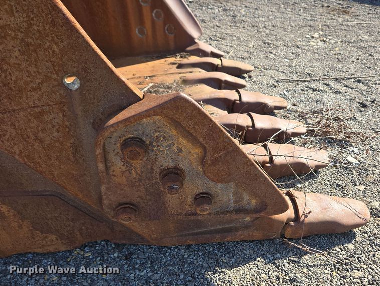 image for item EC4047 Caterpillar excavator bucket