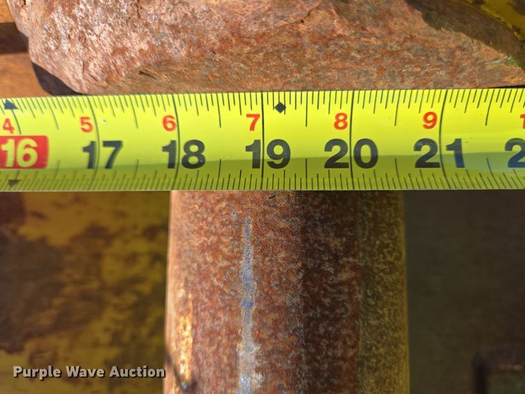 image for item EC4047 Caterpillar excavator bucket