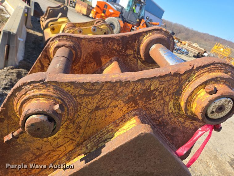 image for item EC4049 GP excavator bucket