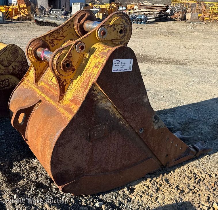 image for item EC4050 Caterpillar excavator bucket