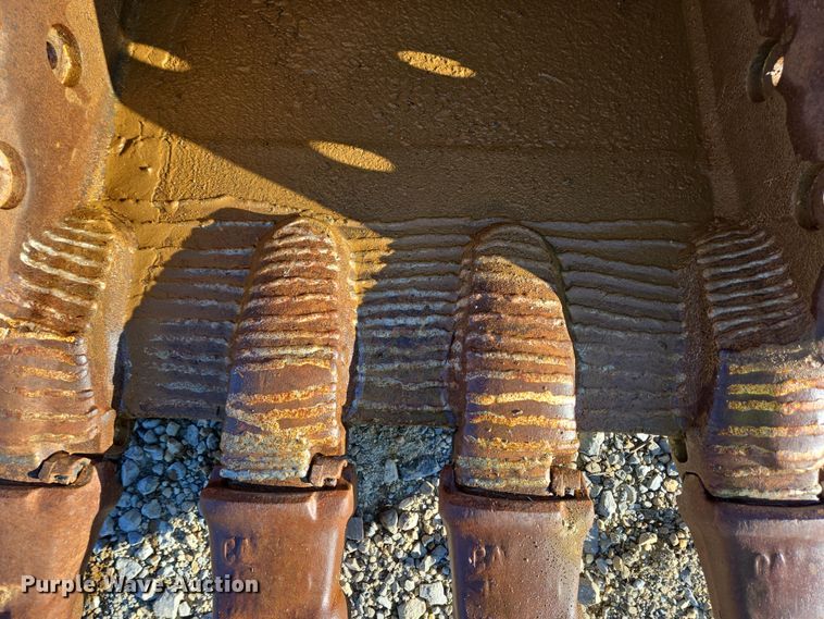 image for item EC4051 36