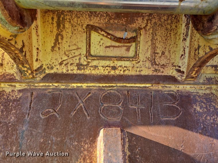 image for item EC4051 36