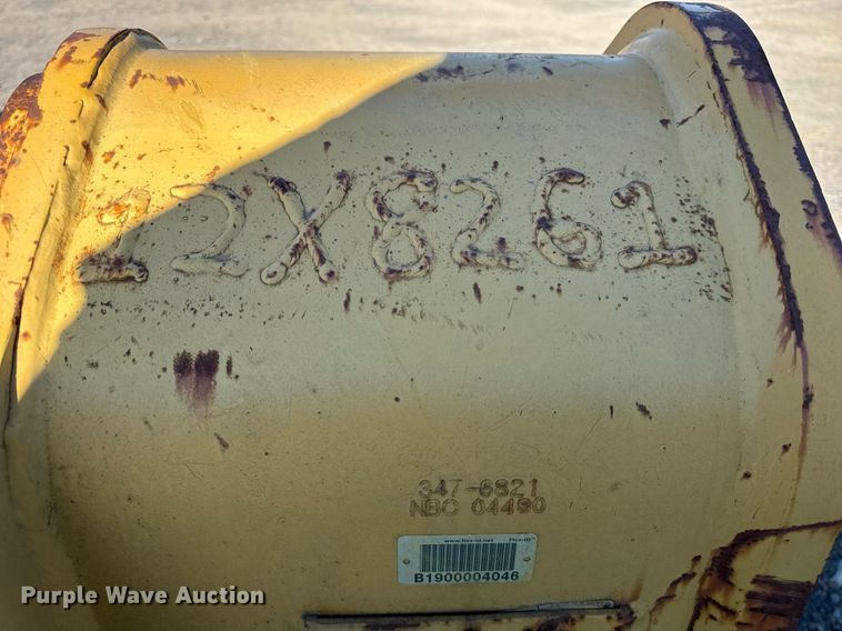 image for item EC4055 Caterpillar 320E B Linkage excavator bucket