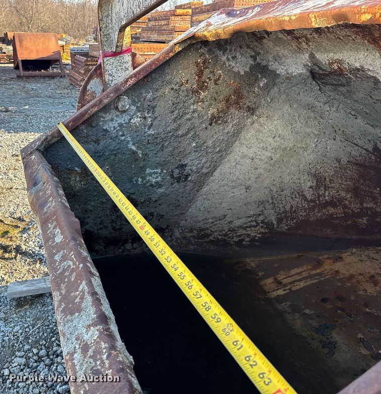 image for item EC4057 Gar Bro 496L concrete dispenser