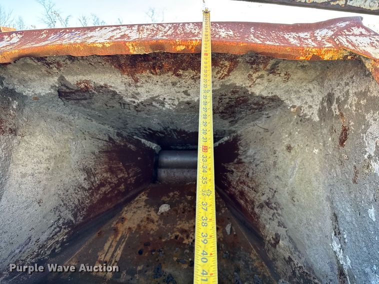 image for item EC4057 Gar Bro 496L concrete dispenser