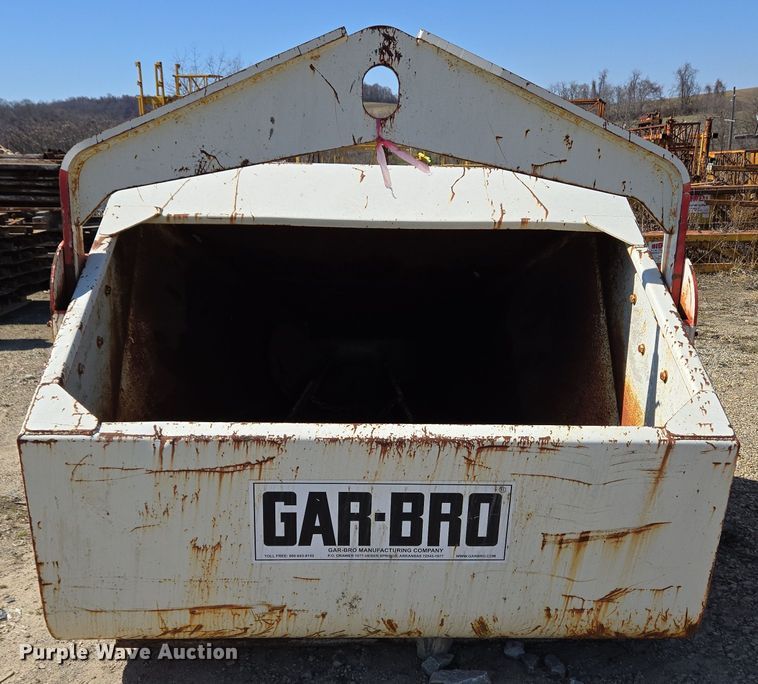 image for item EC4070 GAR-BRO concrete bucket
