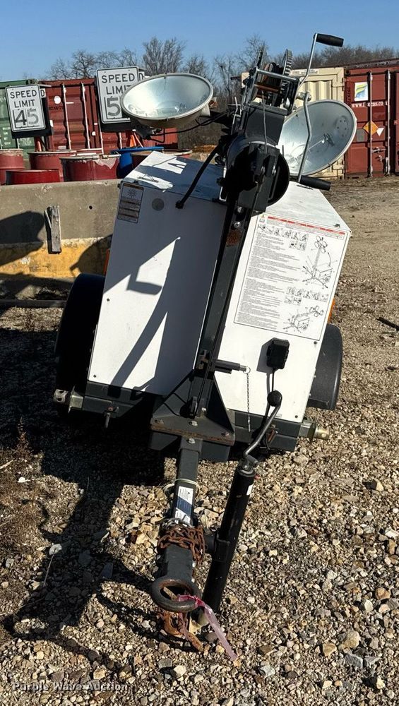 image for item EC4083 2015 Magnum MLT3060K light plant