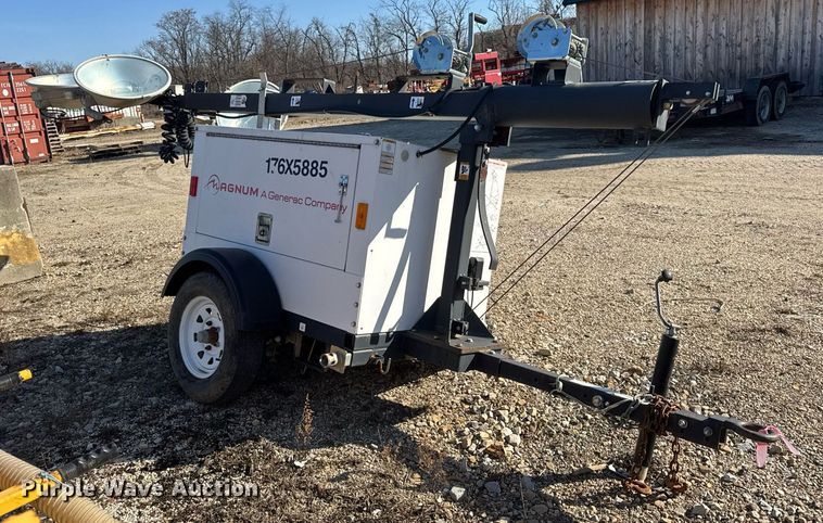 image for item EC4083 2015 Magnum MLT3060K light plant