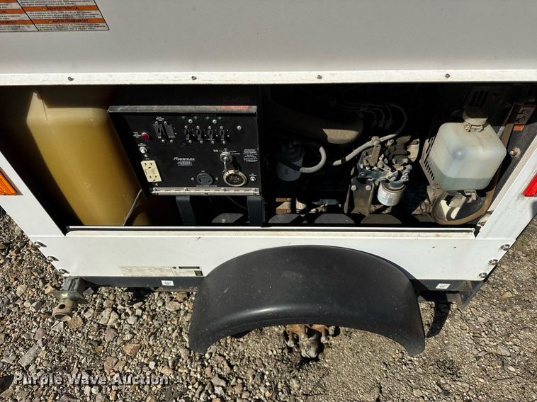 image for item EC4083 2015 Magnum MLT3060K light plant