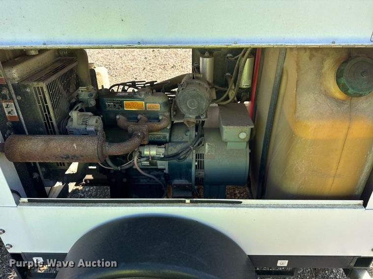 image for item EC4083 2015 Magnum MLT3060K light plant