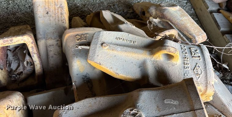 image for item EC4090 (2) pallets of Caterpillar bucket teeth