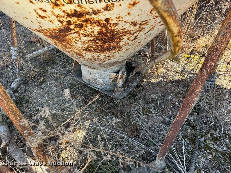 image for item EC4095 Gar-Bro 454-R concrete bucket