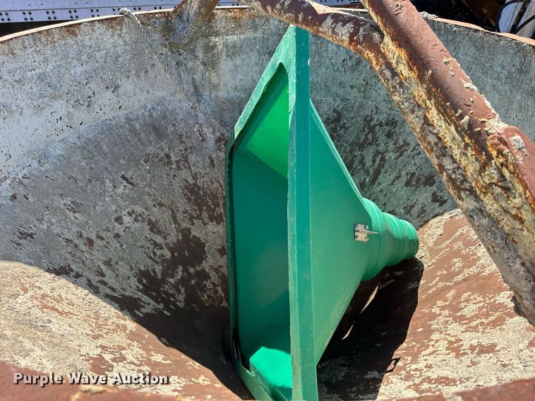 image for item EC4095 Gar-Bro 454-R concrete bucket