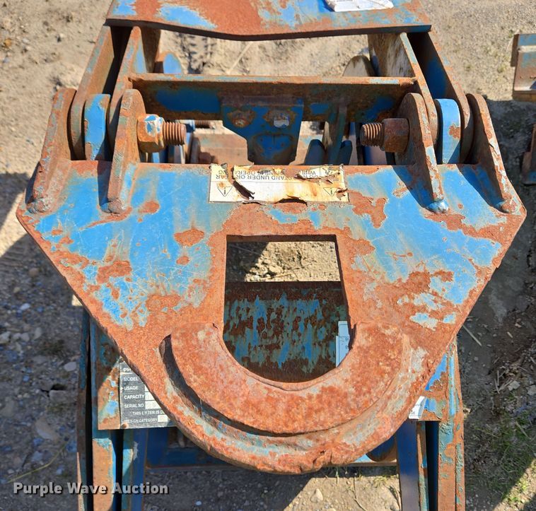 image for item EC4096 (3) Kenco barrier clamps