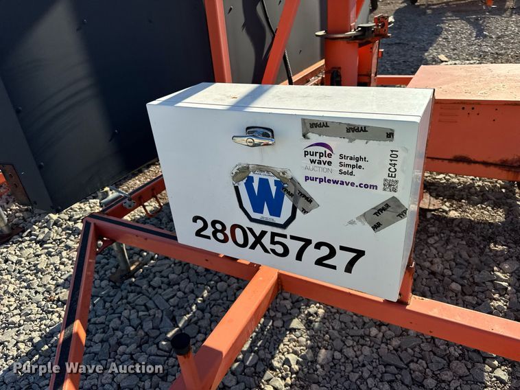 image for item EC4101 (2) 2012 Wanco WTLMB message board trailers